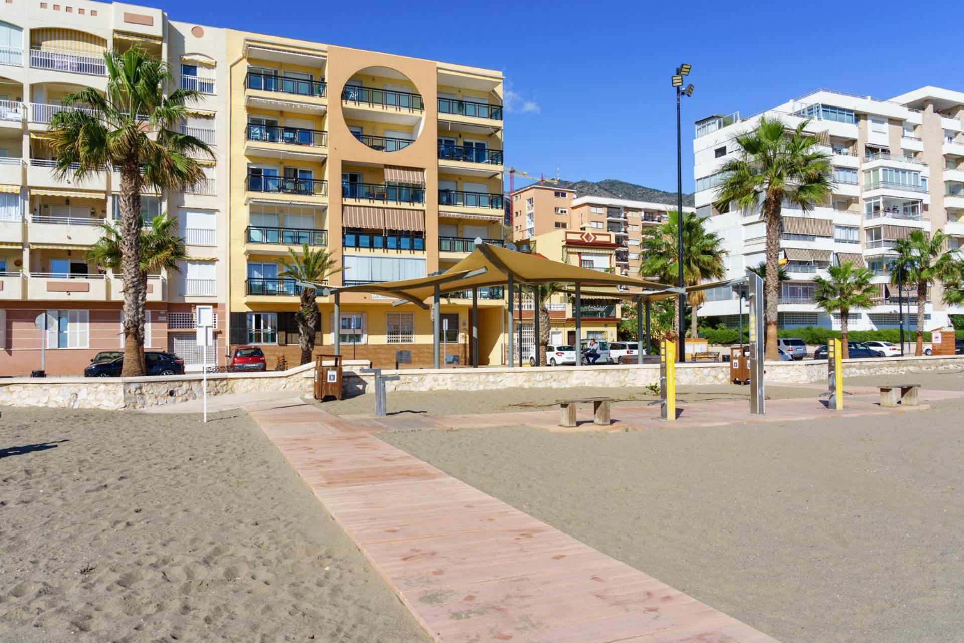 3 Bedroom, Sea Front & Sea View, Plunge Pool Фуэнхирола Экстерьер фото