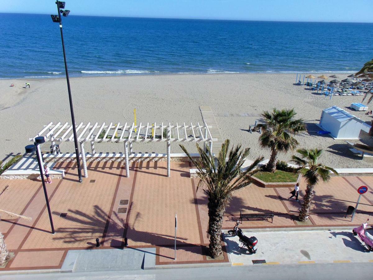 3 Bedroom, Sea Front & Sea View, Plunge Pool Фуэнхирола Экстерьер фото